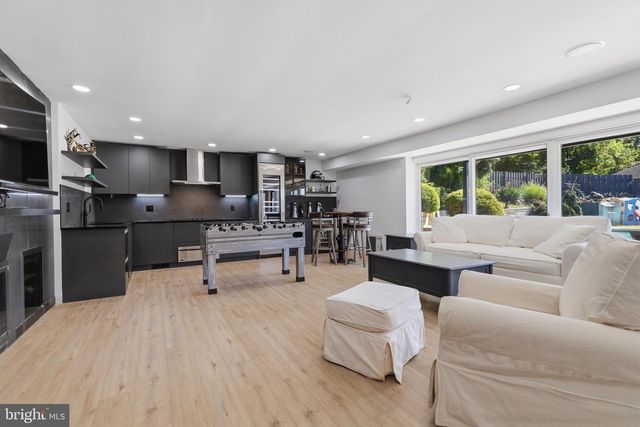 313 WYNDMOOR LN, Huntingdon Valley, PA 19006