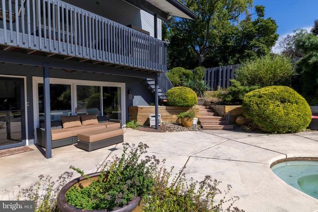 313 WYNDMOOR LN, Huntingdon Valley, PA 19006