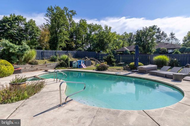 313 WYNDMOOR LN, Huntingdon Valley, PA 19006