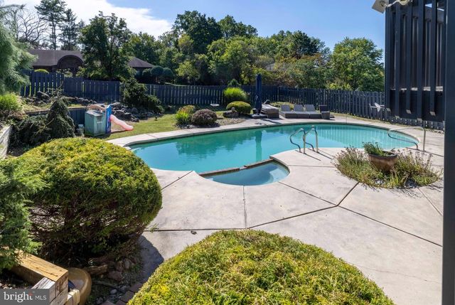313 WYNDMOOR LN, Huntingdon Valley, PA 19006