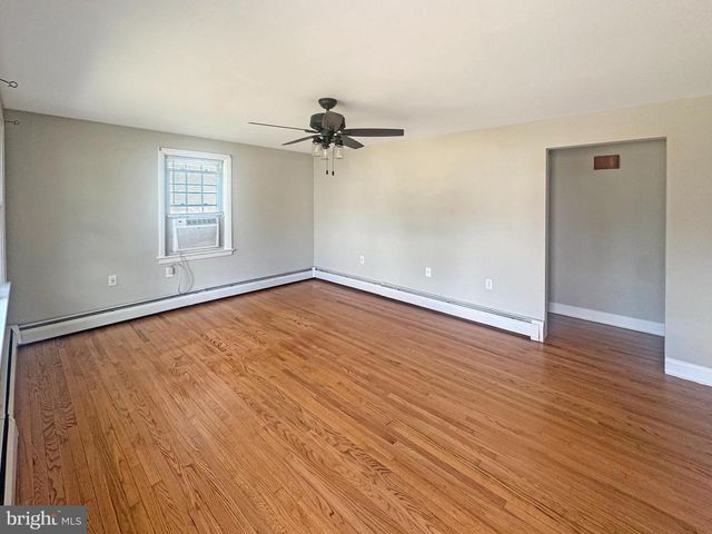 1200 SPRUCE ST, Pottstown, PA 19464