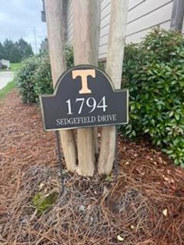 1794 Sedgefield Drive 49 A, Ooltewah, TN 37363