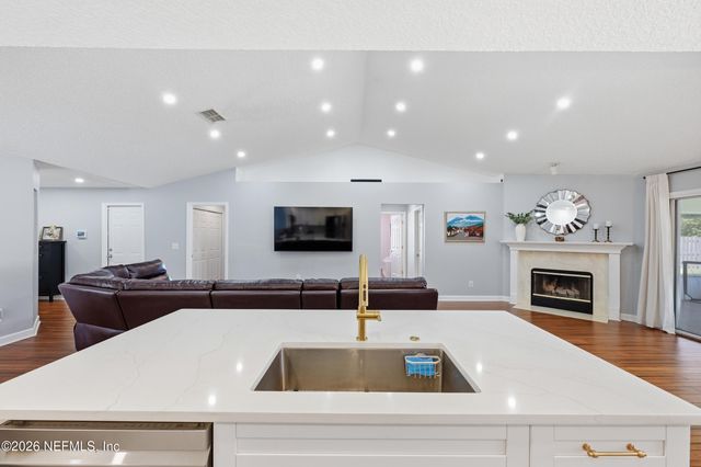 10251 TREVOR CREEK Drive W, Jacksonville, FL 32257