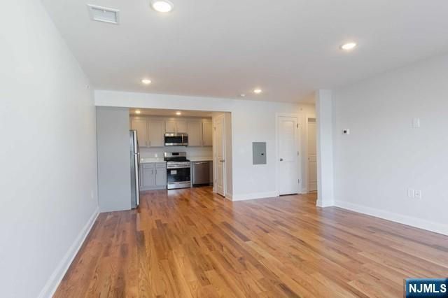 111 Monroe Street 15, Garfield, NJ 07026