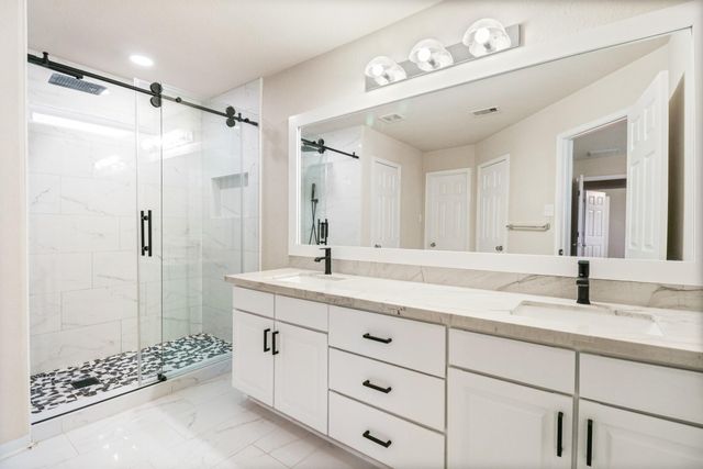 15118 Vincennes Oak Street, Cypress, TX 77429