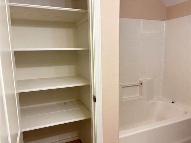 3202 Bordeaux Dr, Corpus Christi, TX 78414