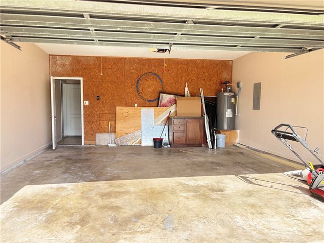 3202 Bordeaux Dr, Corpus Christi, TX 78414