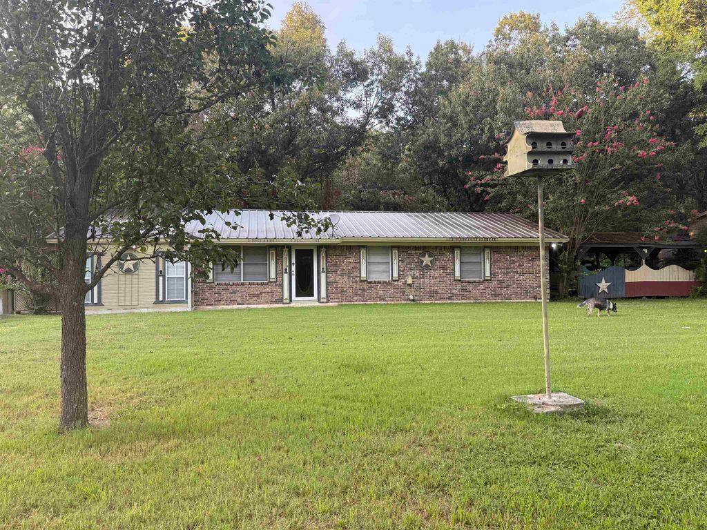 412 S Birch, Van, TX 75790