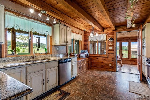 10646 Mounts Road, Irondale, MO 63648