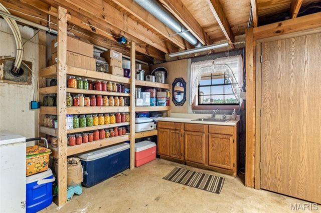 10646 Mounts Road, Irondale, MO 63648