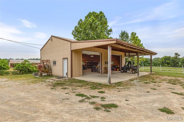 10646 Mounts Road, Irondale, MO 63648