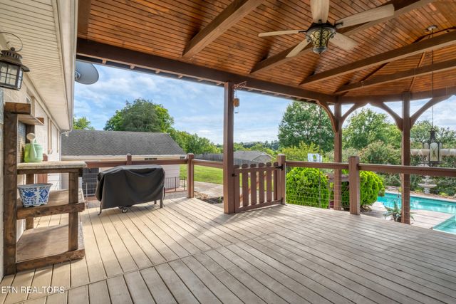 1509 Montvale Station Rd, Maryville, TN 37803