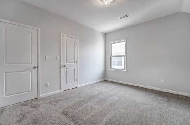 50 SUGALINA VALLEY DR, Oakland, TN 38060