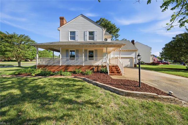 301 Barcelona DR, Chesapeake, VA 23322