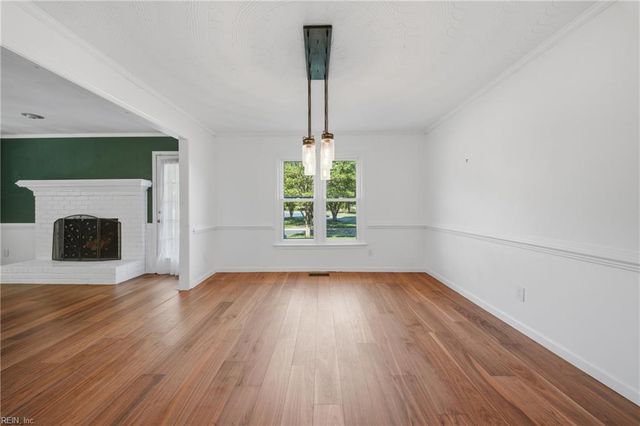 301 Barcelona DR, Chesapeake, VA 23322