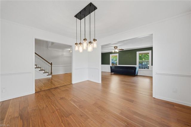 301 Barcelona DR, Chesapeake, VA 23322