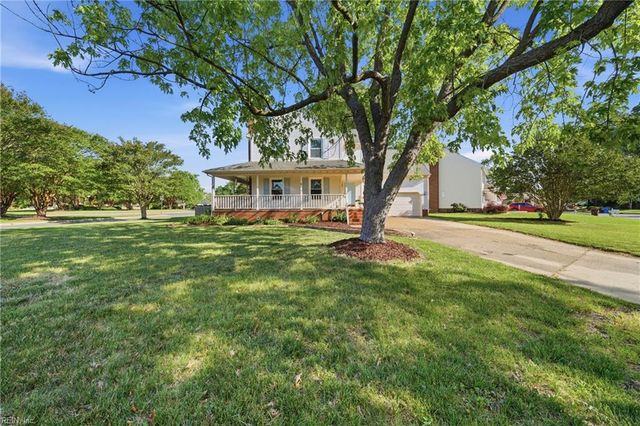 301 Barcelona DR, Chesapeake, VA 23322