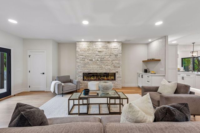 17310 County Rd 101 W, Minnetonka, MN 55391