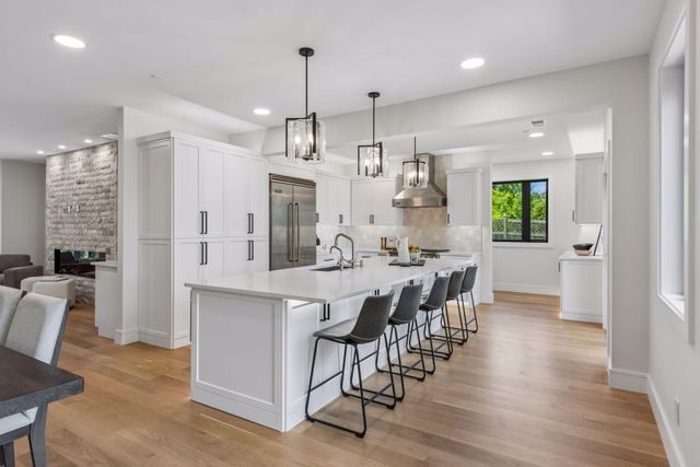 17310 County Rd 101 W, Minnetonka, MN 55391