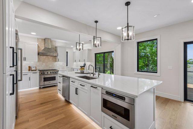 17310 County Rd 101 W, Minnetonka, MN 55391