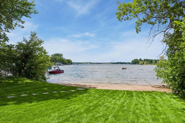 17310 County Rd 101 W, Minnetonka, MN 55391