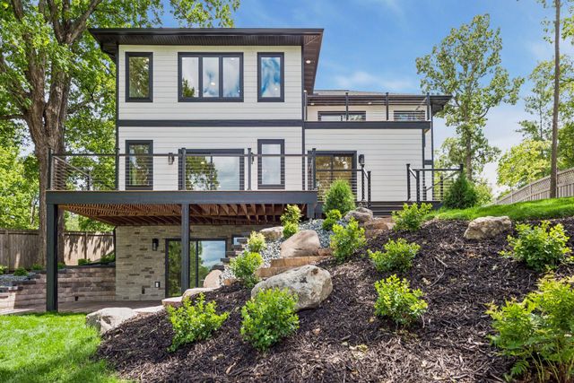 17310 County Rd 101 W, Minnetonka, MN 55391