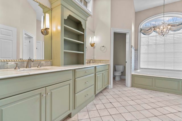 13 Pond View Terrace, Branford, CT 06405