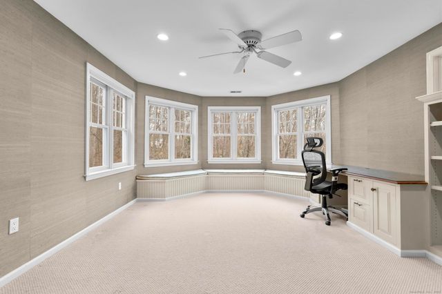 13 Pond View Terrace, Branford, CT 06405