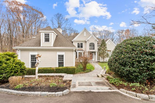 13 Pond View Terrace, Branford, CT 06405