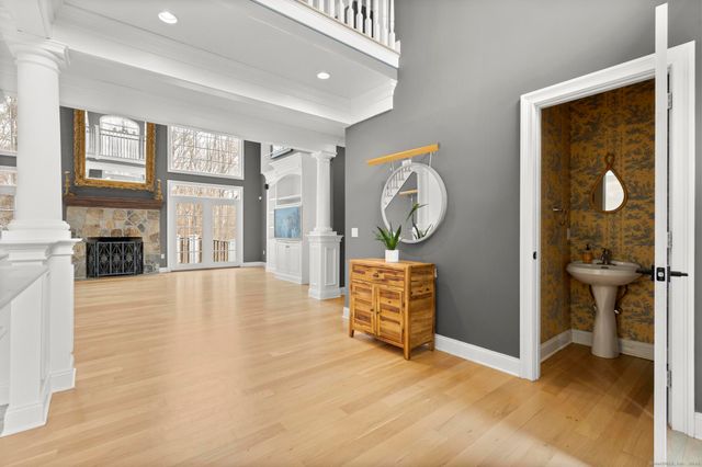 13 Pond View Terrace, Branford, CT 06405