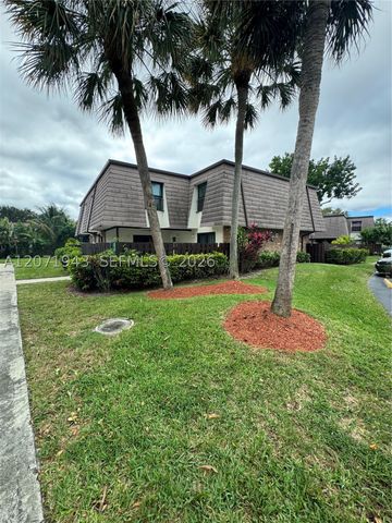 2528 NW 99th Ave 2528, Coral Springs, FL 33065