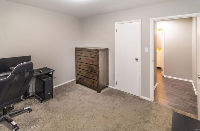 800 Hartford Court, Evansville, IN 47710