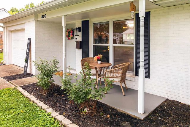 800 Hartford Court, Evansville, IN 47710