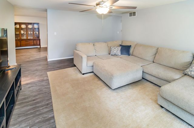 800 Hartford Court, Evansville, IN 47710