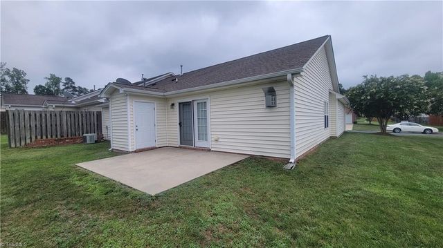 1337 Coppergate Trail, Burlington, NC 27215