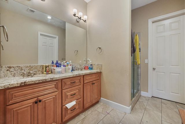 1213 Orion Dr, Merced, CA 95348