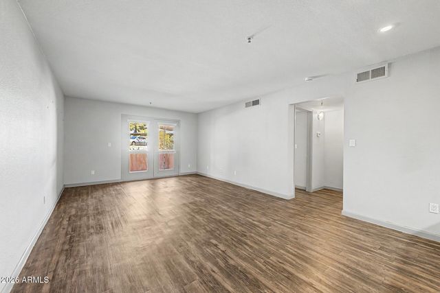 4704 E PARADISE VILLAGE Parkway N 121, Phoenix, AZ 85032