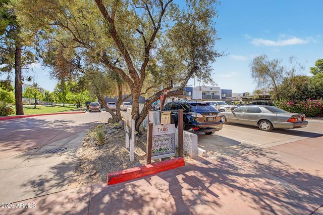 4704 E PARADISE VILLAGE Parkway N 121, Phoenix, AZ 85032