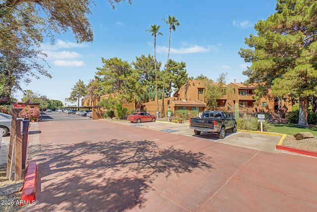 4704 E PARADISE VILLAGE Parkway N 121, Phoenix, AZ 85032