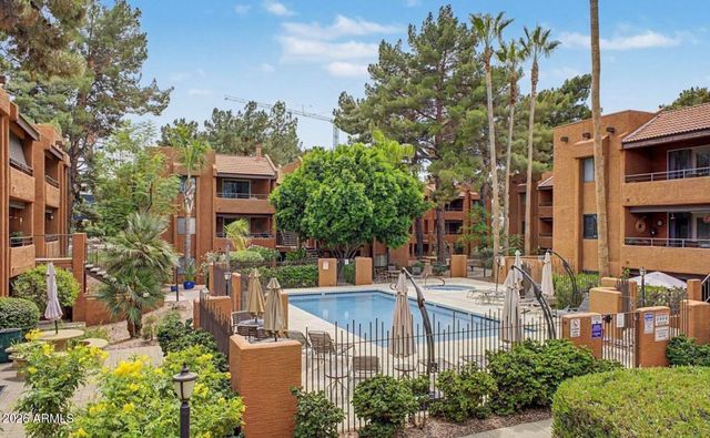 4704 E PARADISE VILLAGE Parkway N 121, Phoenix, AZ 85032