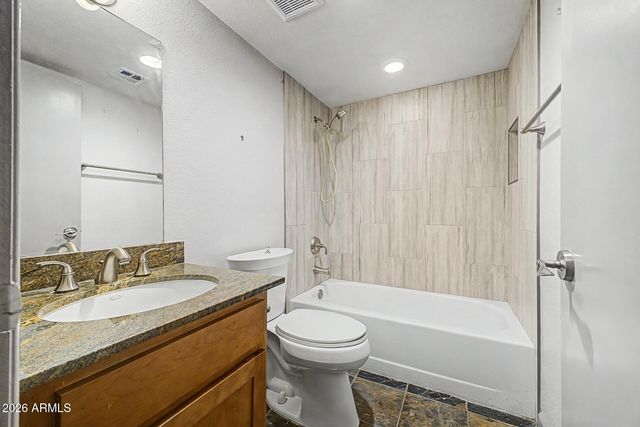 4704 E PARADISE VILLAGE Parkway N 121, Phoenix, AZ 85032