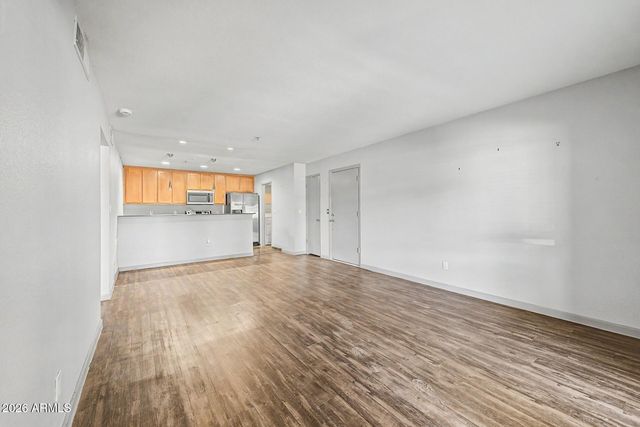 4704 E PARADISE VILLAGE Parkway N 121, Phoenix, AZ 85032