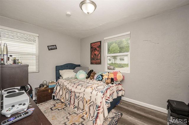 2217 Hood Avenue, Overland, MO 63114