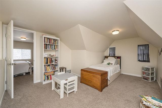 2217 Hood Avenue, Overland, MO 63114