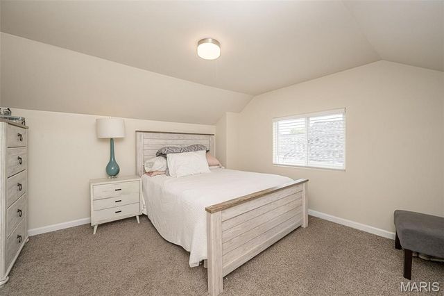 2217 Hood Avenue, Overland, MO 63114