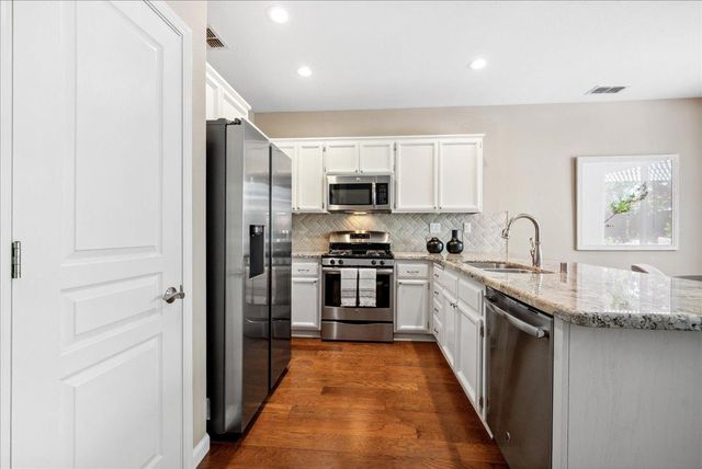 2611 Deerwood Ct, Rocklin, CA 95765