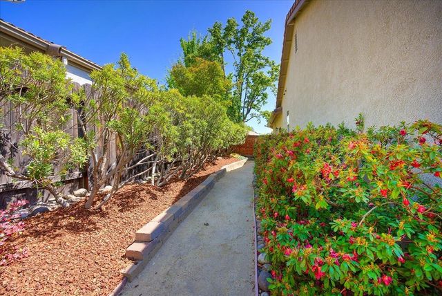 2611 Deerwood Ct, Rocklin, CA 95765