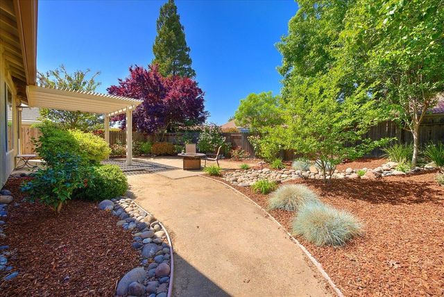 2611 Deerwood Ct, Rocklin, CA 95765