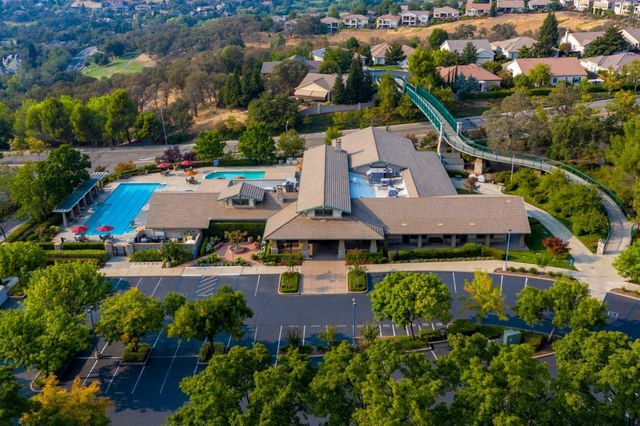 2611 Deerwood Ct, Rocklin, CA 95765