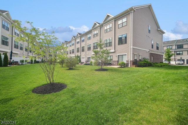 42 Harvest Way 42, Little Falls Twp., NJ 07424